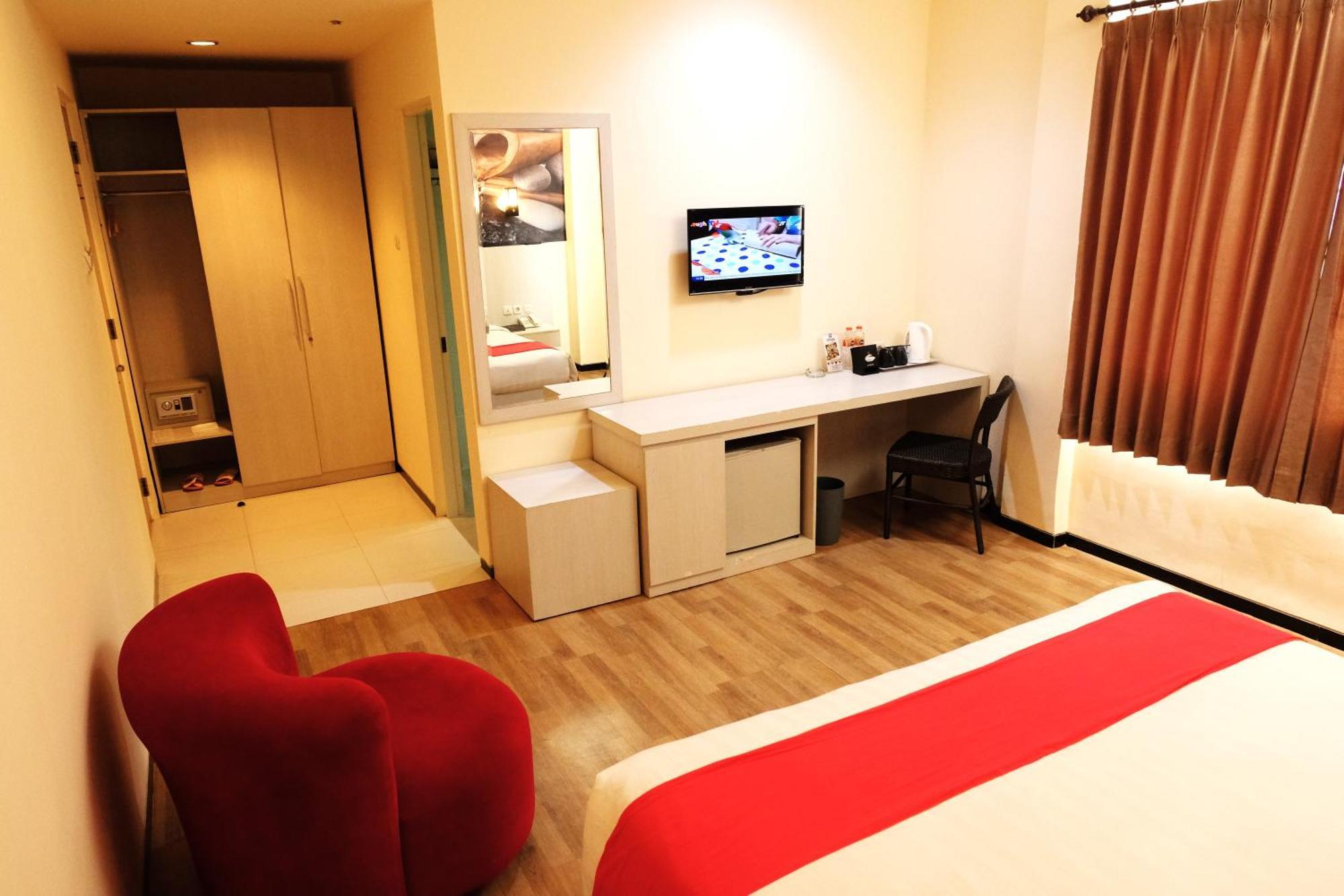 Halogen Hotel Airport Surabaya Sidoarjo Exterior foto