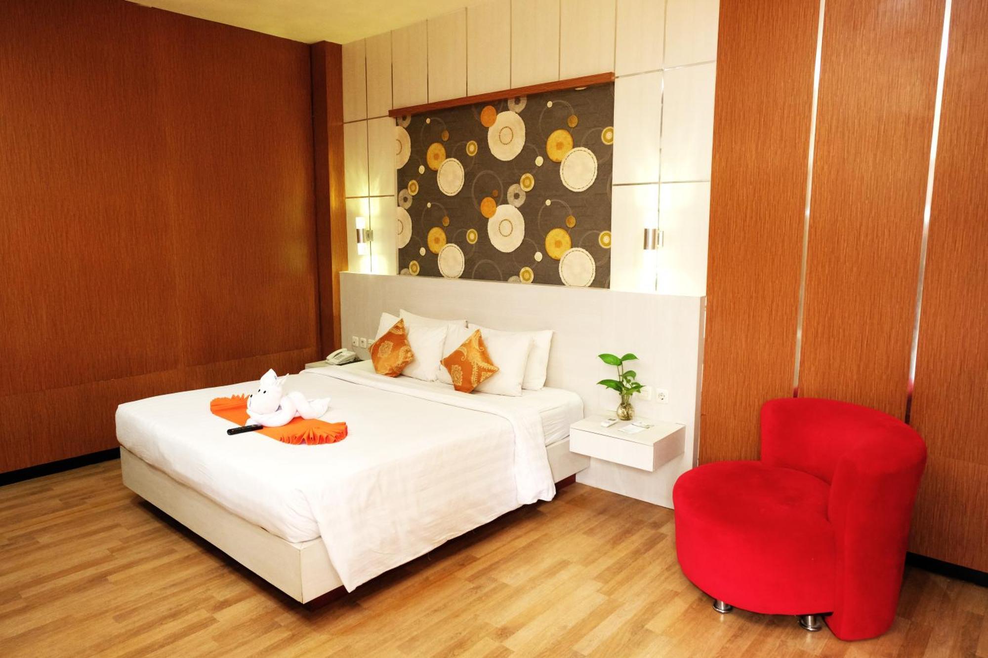 Halogen Hotel Airport Surabaya Sidoarjo Exterior foto